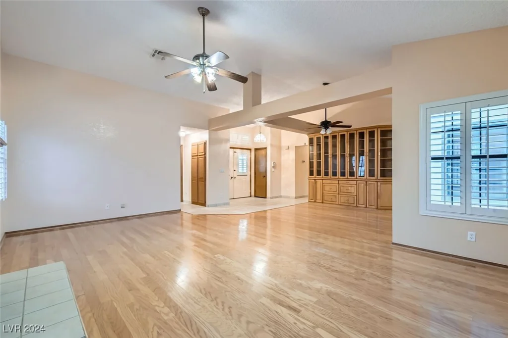 5700 Spicewood, Las Vegas, NV 89130