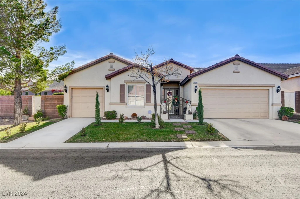 10201 Clark Wooldridge, Las Vegas, NV 89129