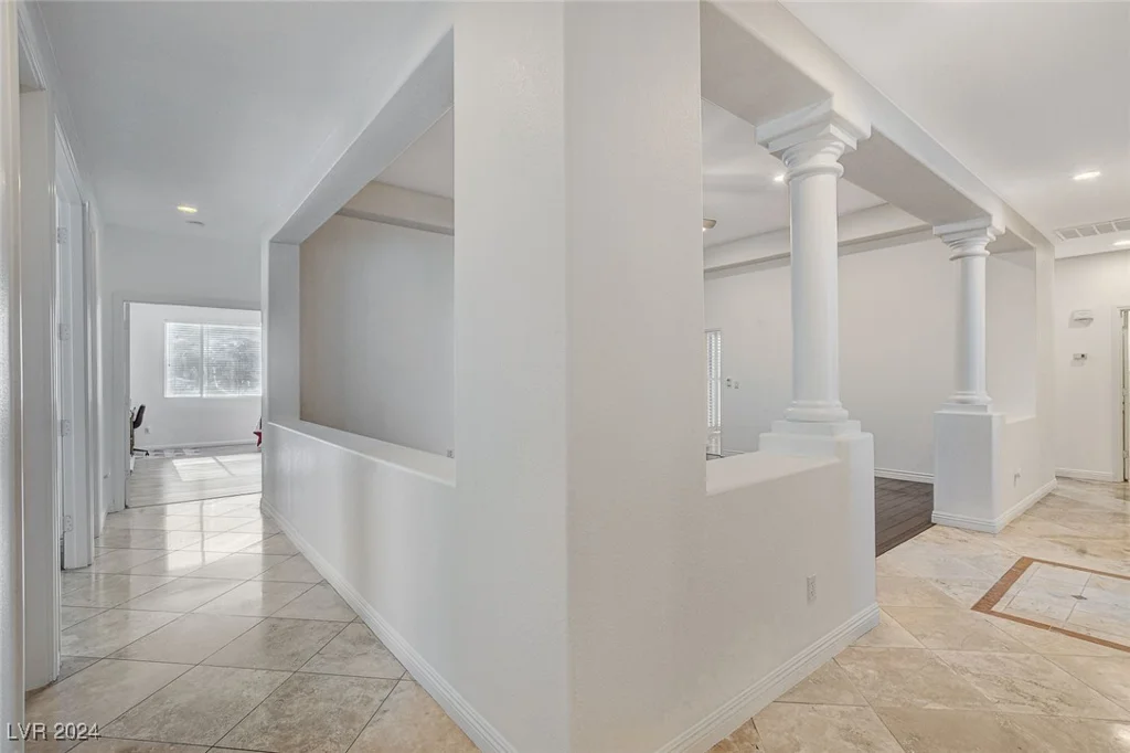 10201 Clark Wooldridge, Las Vegas, NV 89129