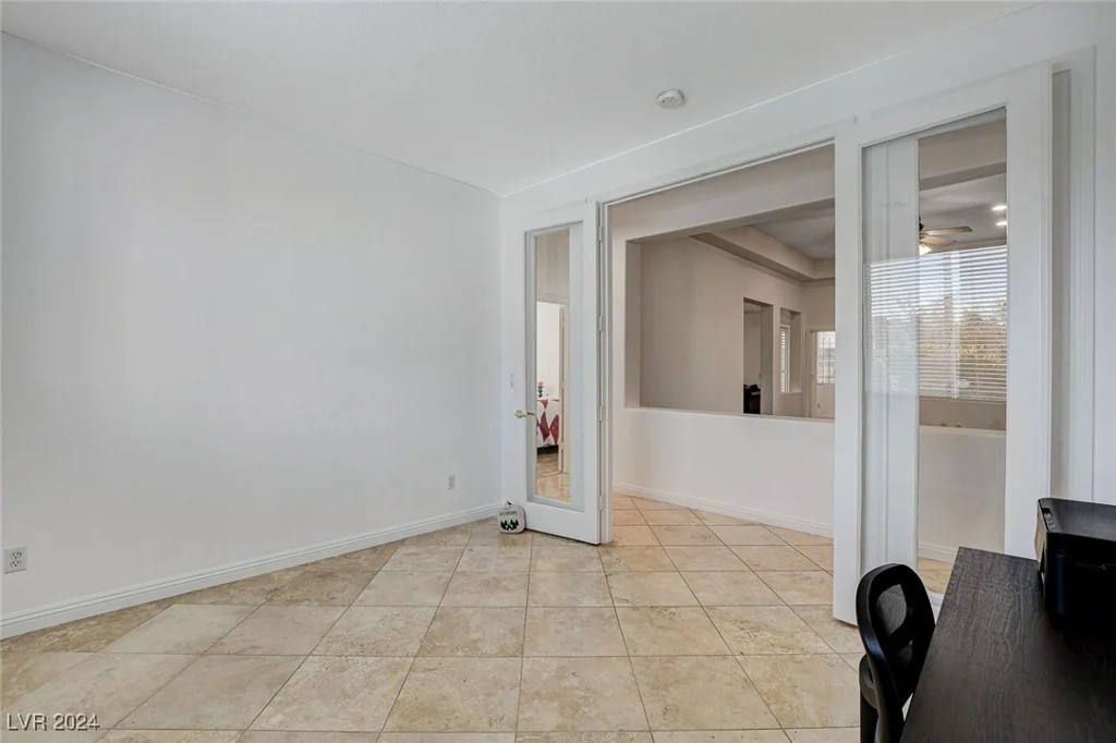 10201 Clark Wooldridge, Las Vegas, NV 89129