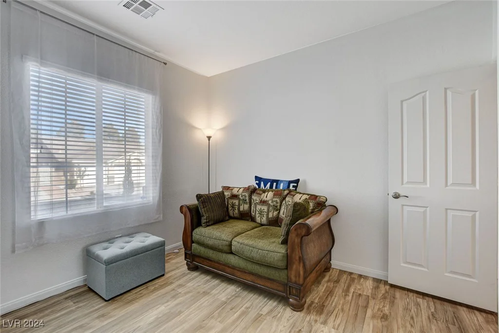 10201 Clark Wooldridge, Las Vegas, NV 89129