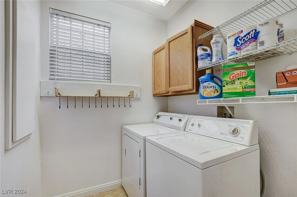 10201 Clark Wooldridge, Las Vegas, NV 89129