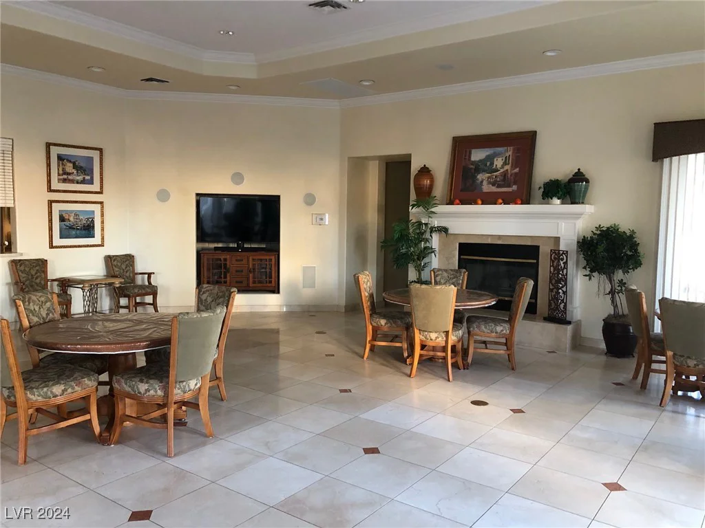 10201 Clark Wooldridge, Las Vegas, NV 89129