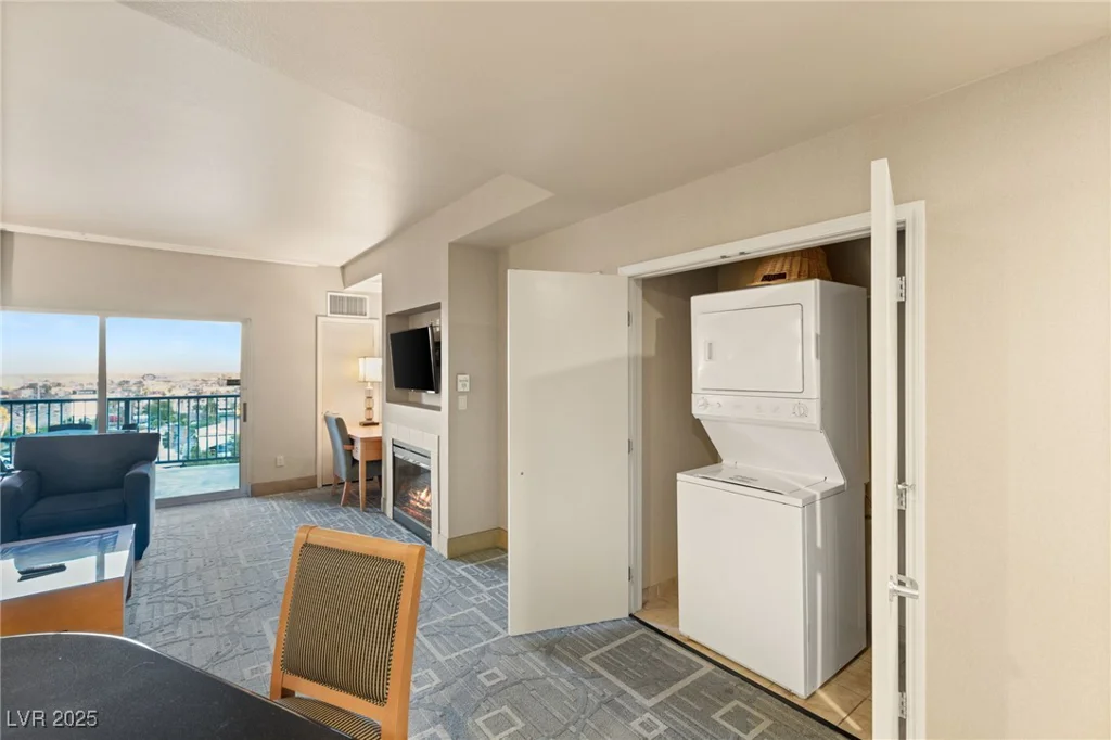 211 Flamingo, Las Vegas, NV 89169