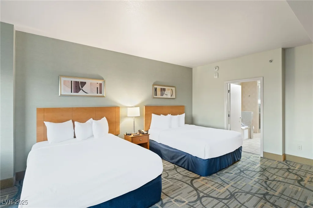 211 Flamingo, Las Vegas, NV 89169