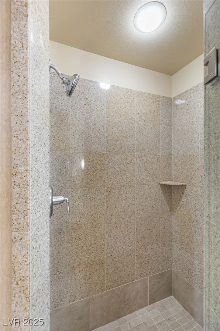 211 Flamingo, Las Vegas, NV 89169