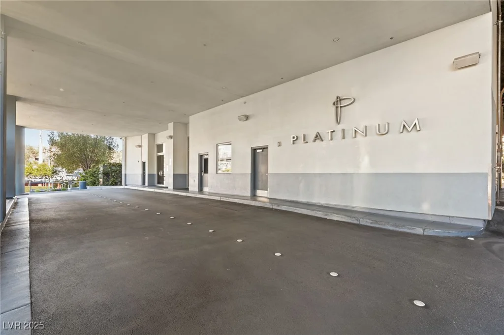 211 Flamingo, Las Vegas, NV 89169