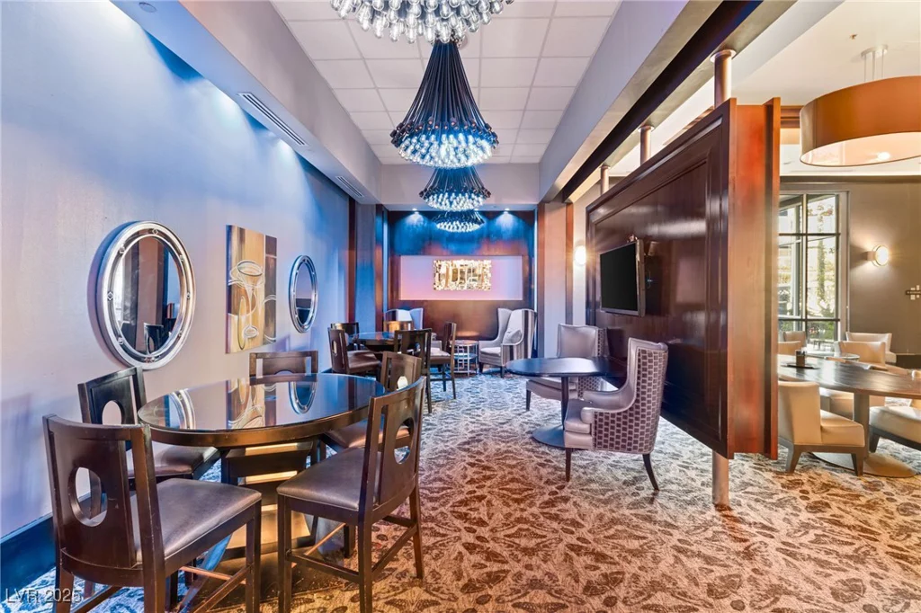 211 Flamingo, Las Vegas, NV 89169