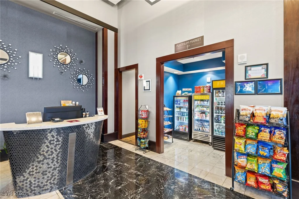 211 Flamingo, Las Vegas, NV 89169