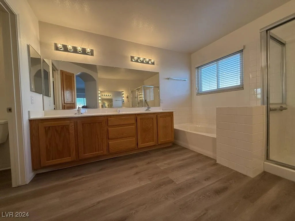 6824 Little Brook, Las Vegas, NV 89131