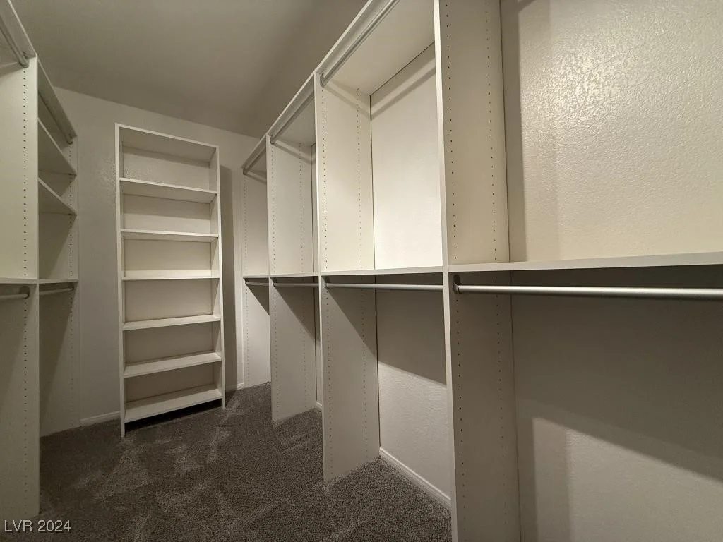 6824 Little Brook, Las Vegas, NV 89131