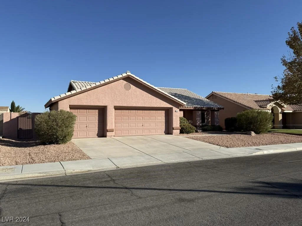6824 Little Brook, Las Vegas, NV 89131