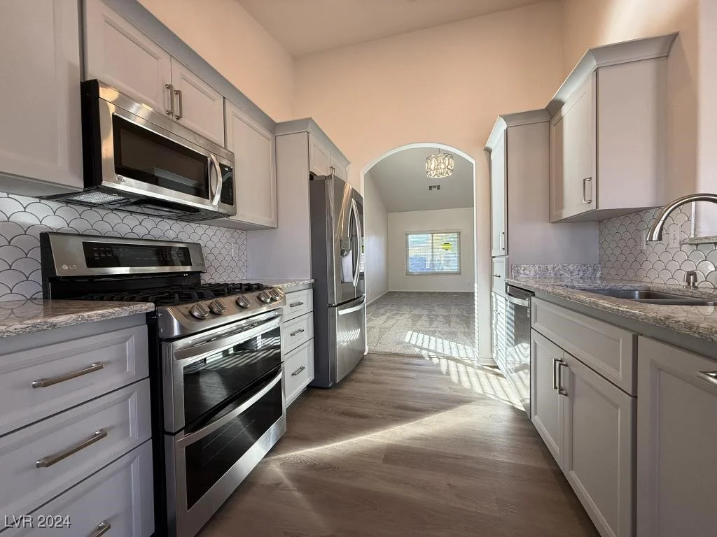 6824 Little Brook, Las Vegas, NV 89131