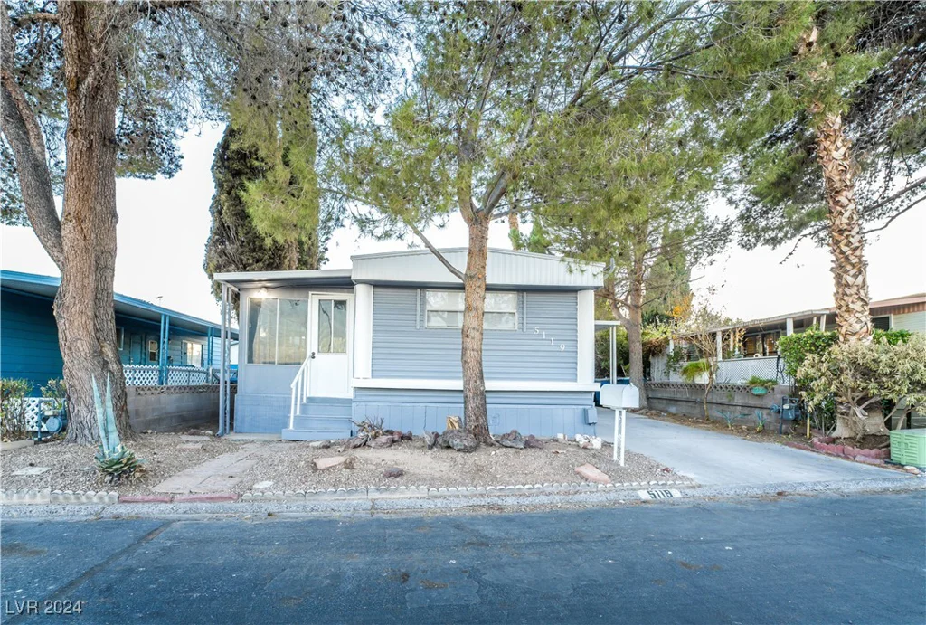5119 Ridge, Las Vegas, NV 89103