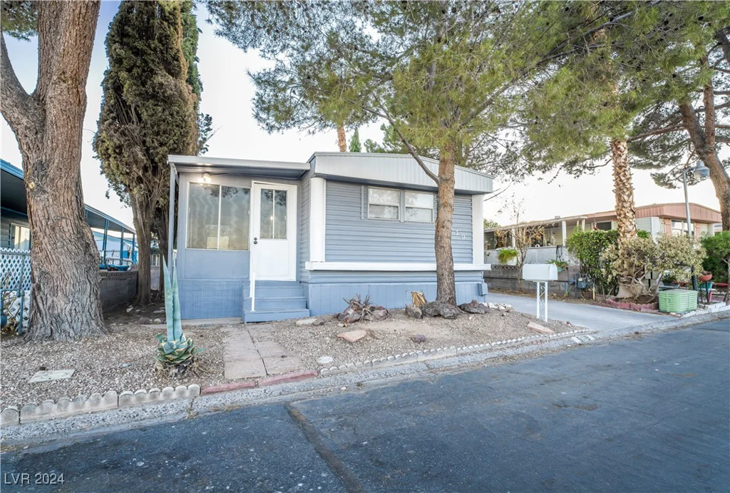 5119 Ridge, Las Vegas, NV 89103