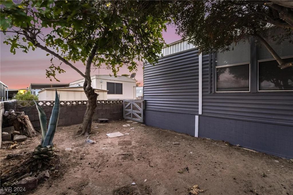 5119 Ridge, Las Vegas, NV 89103