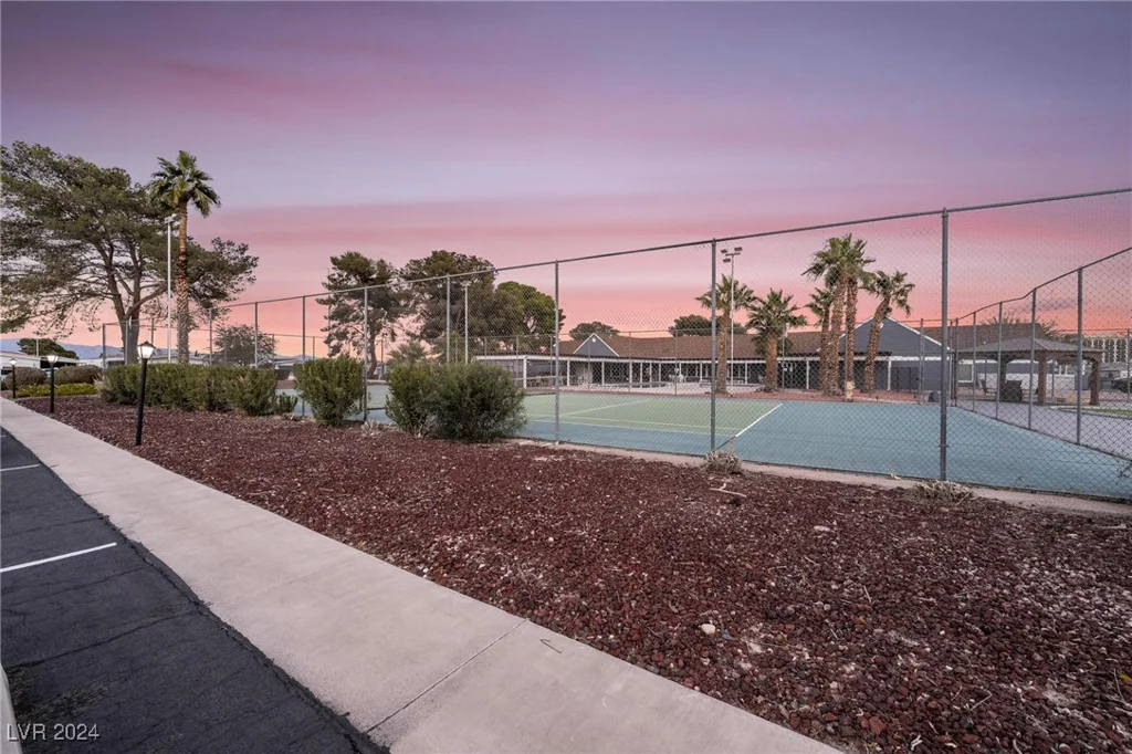 5119 Ridge, Las Vegas, NV 89103