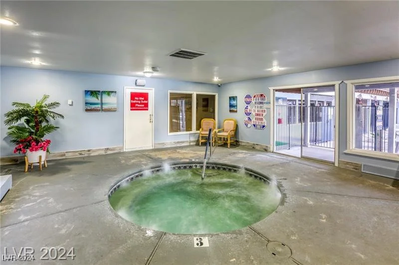5119 Ridge, Las Vegas, NV 89103
