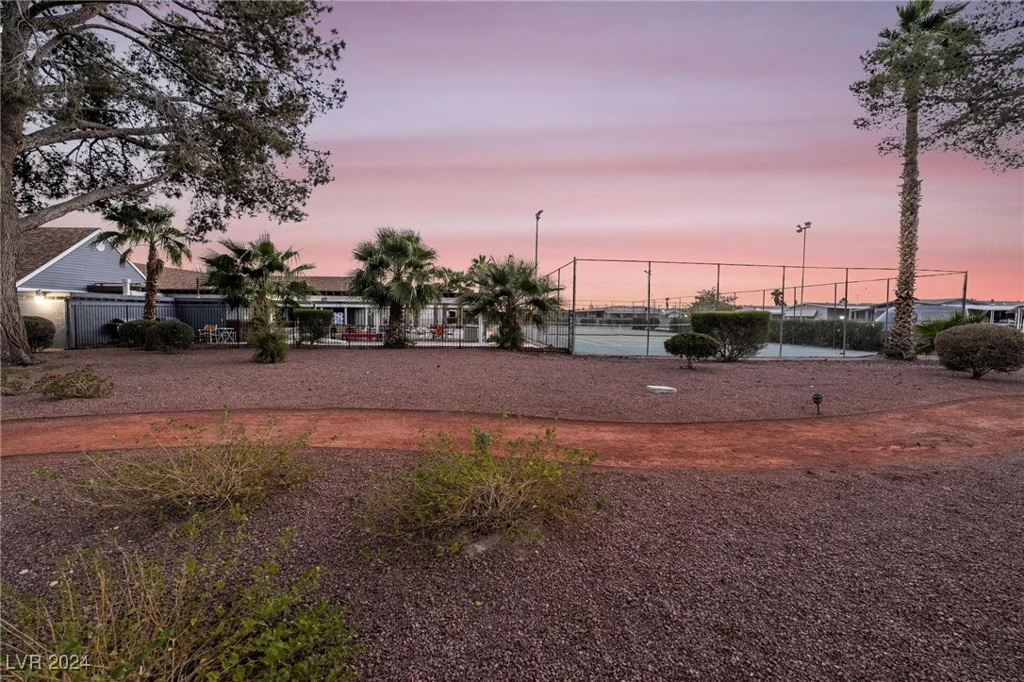5119 Ridge, Las Vegas, NV 89103