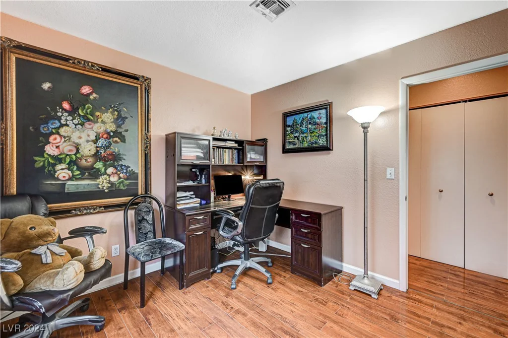 571 Macbrey, Las Vegas, NV 89123