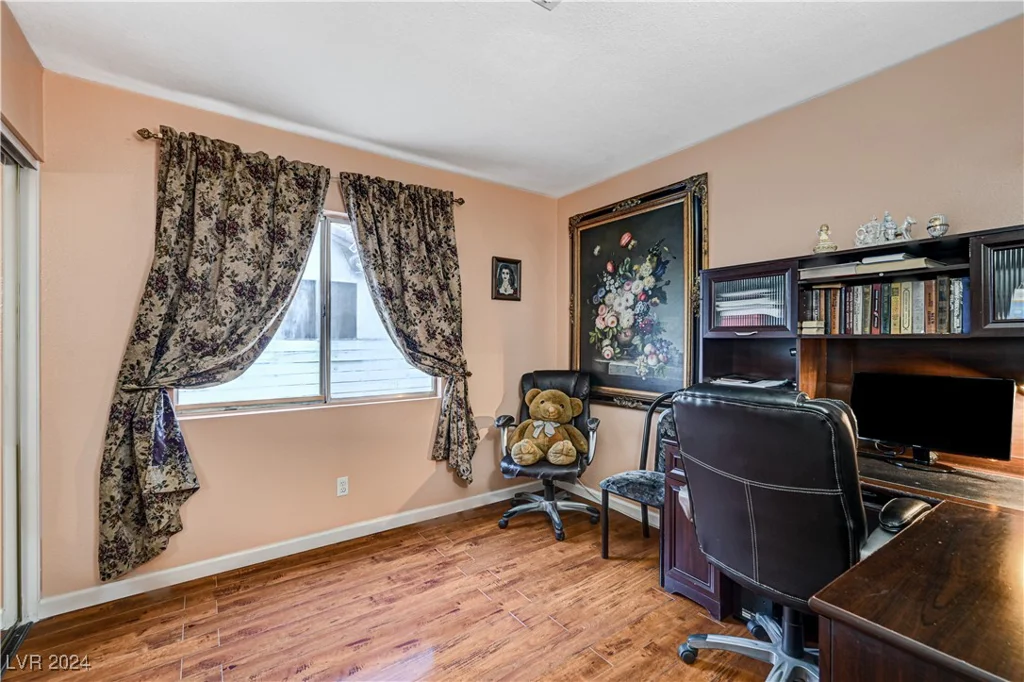 571 Macbrey, Las Vegas, NV 89123