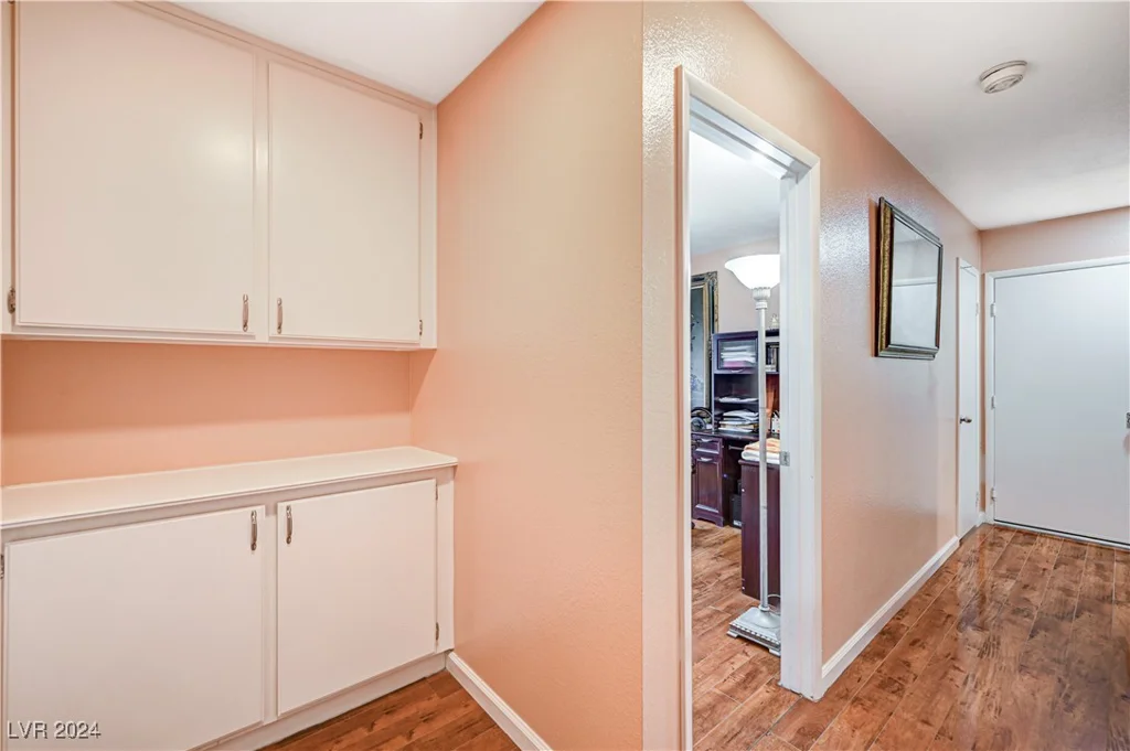571 Macbrey, Las Vegas, NV 89123