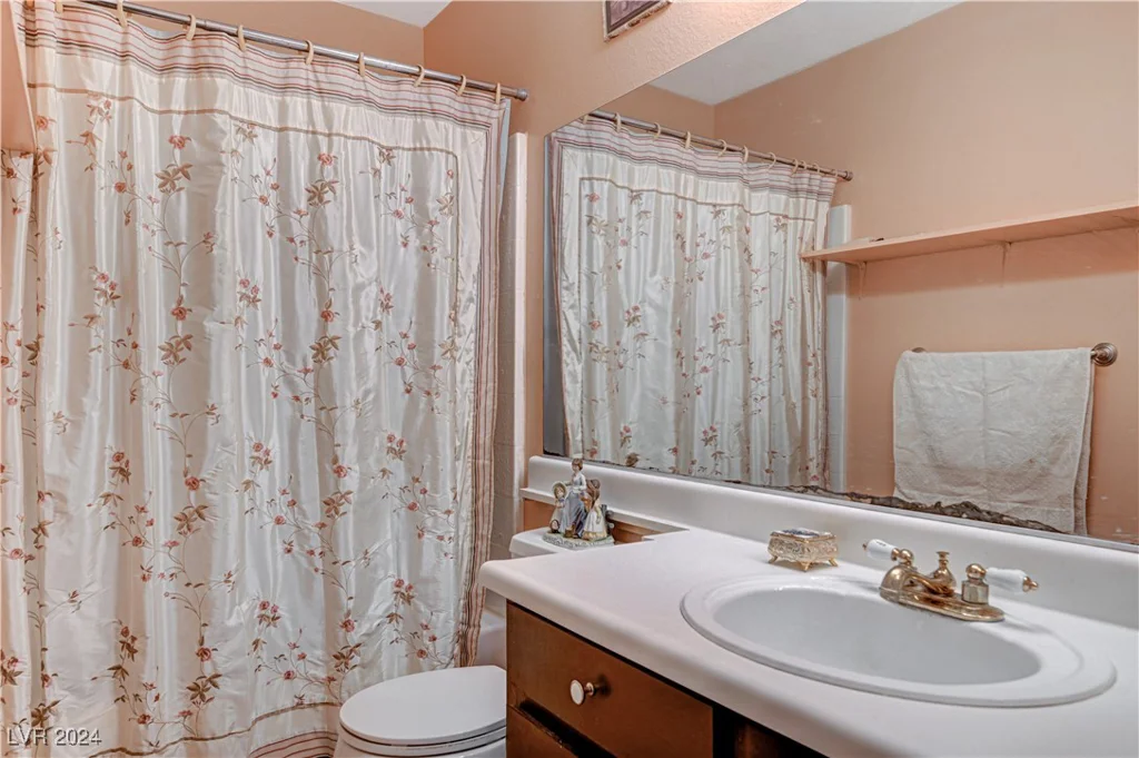 571 Macbrey, Las Vegas, NV 89123
