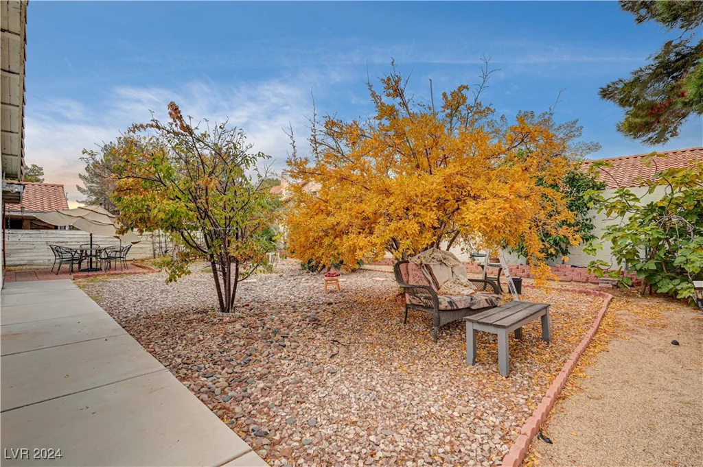 571 Macbrey, Las Vegas, NV 89123