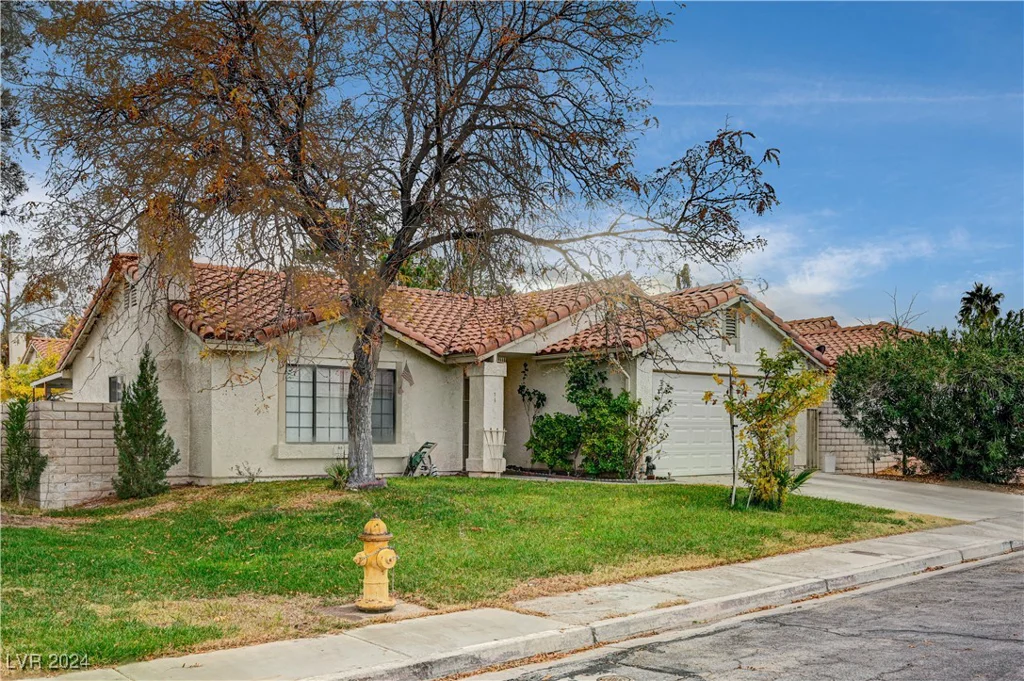 571 Macbrey, Las Vegas, NV 89123