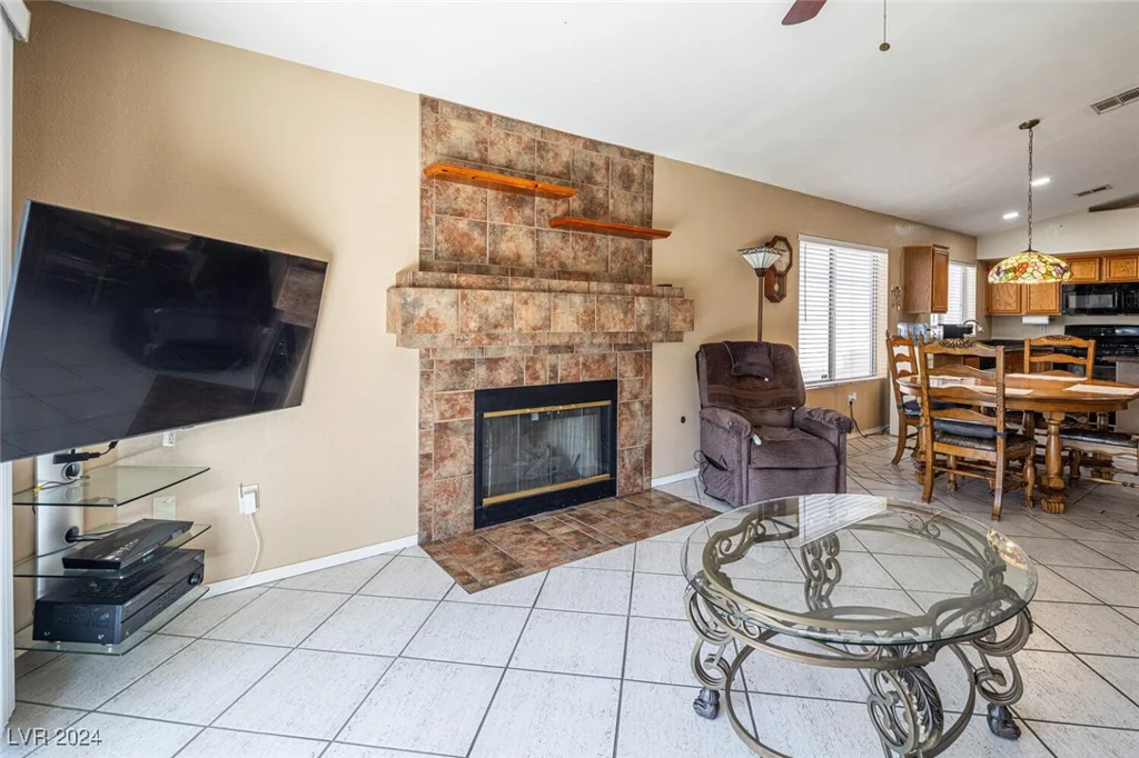 3701 White Angel, North Las Vegas, NV 89032