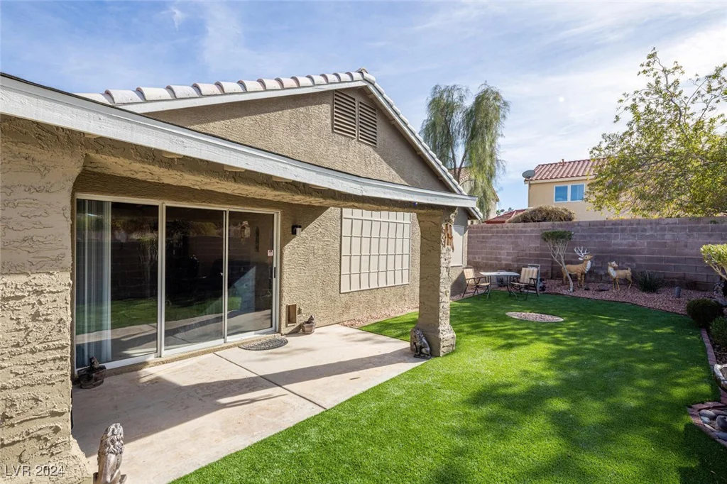 3701 White Angel, North Las Vegas, NV 89032
