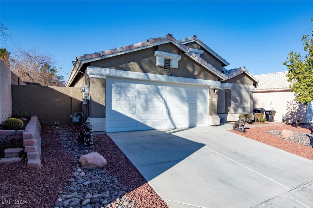3701 White Angel, North Las Vegas, NV 89032