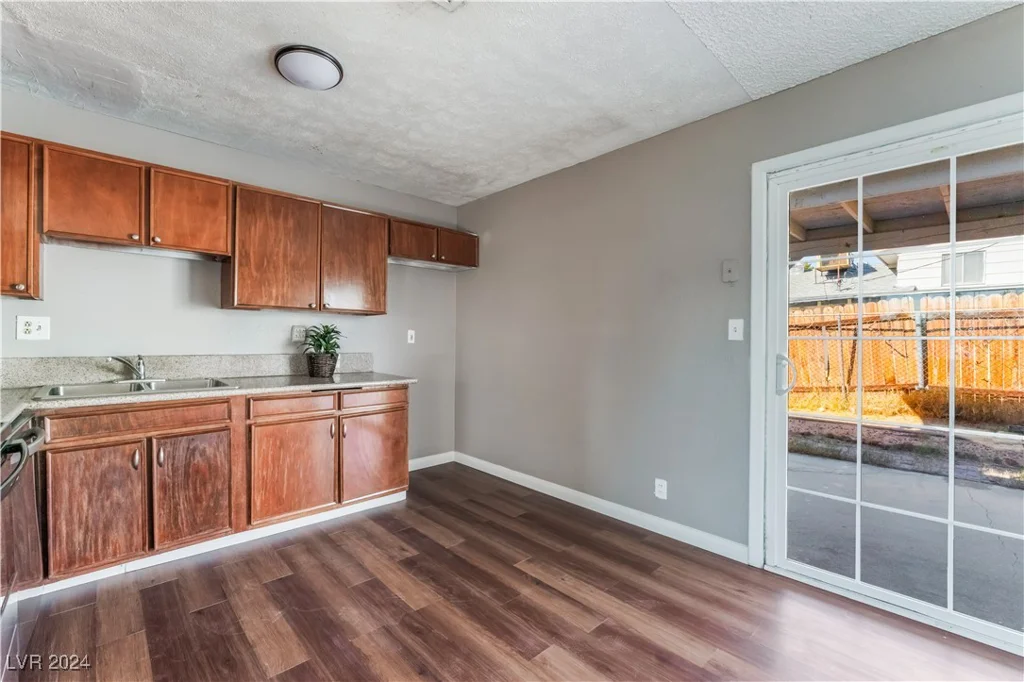 6120 Edgewood, Las Vegas, NV 89107