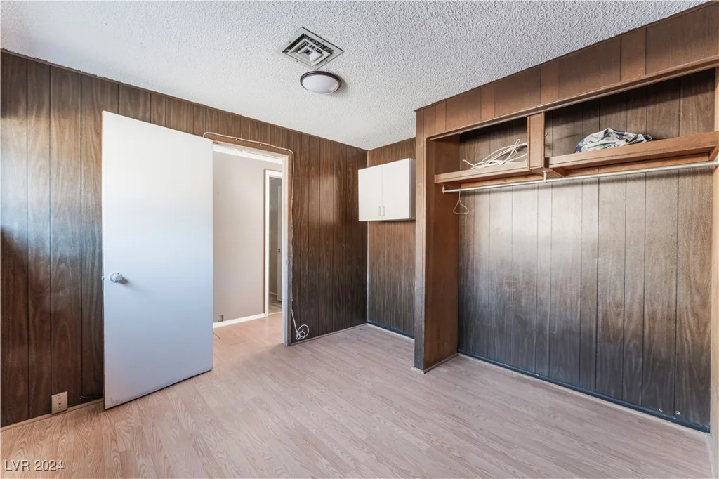6120 Edgewood, Las Vegas, NV 89107