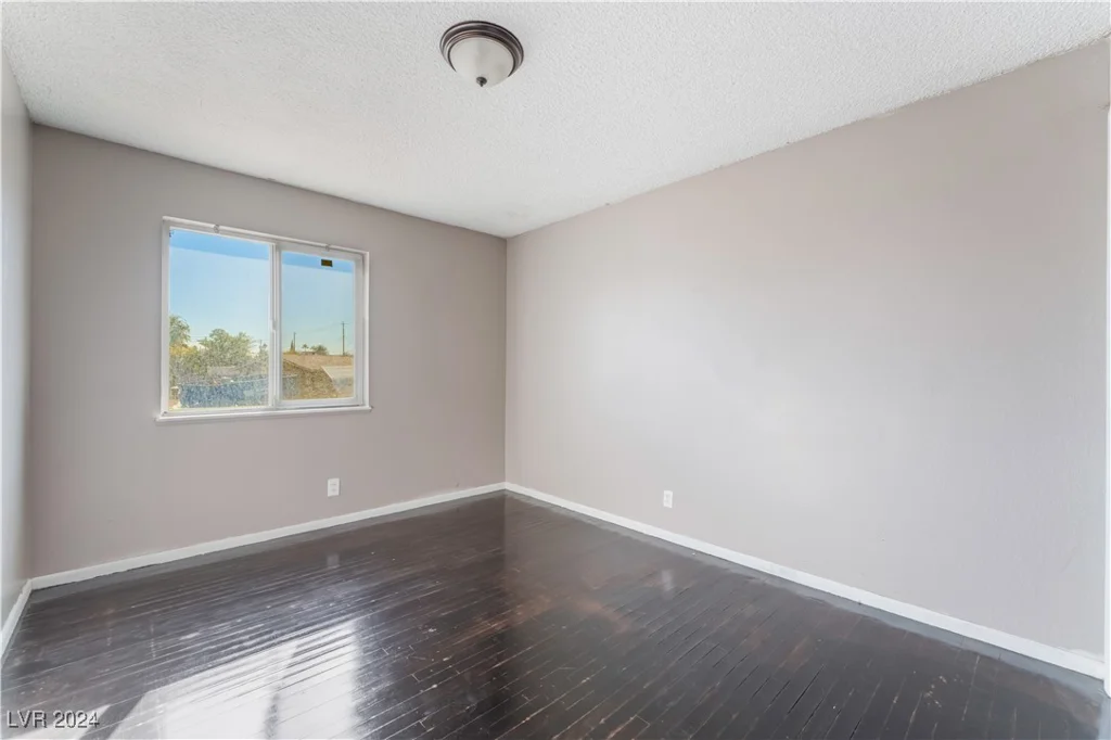 6120 Edgewood, Las Vegas, NV 89107