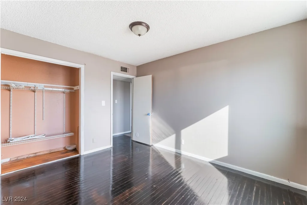6120 Edgewood, Las Vegas, NV 89107