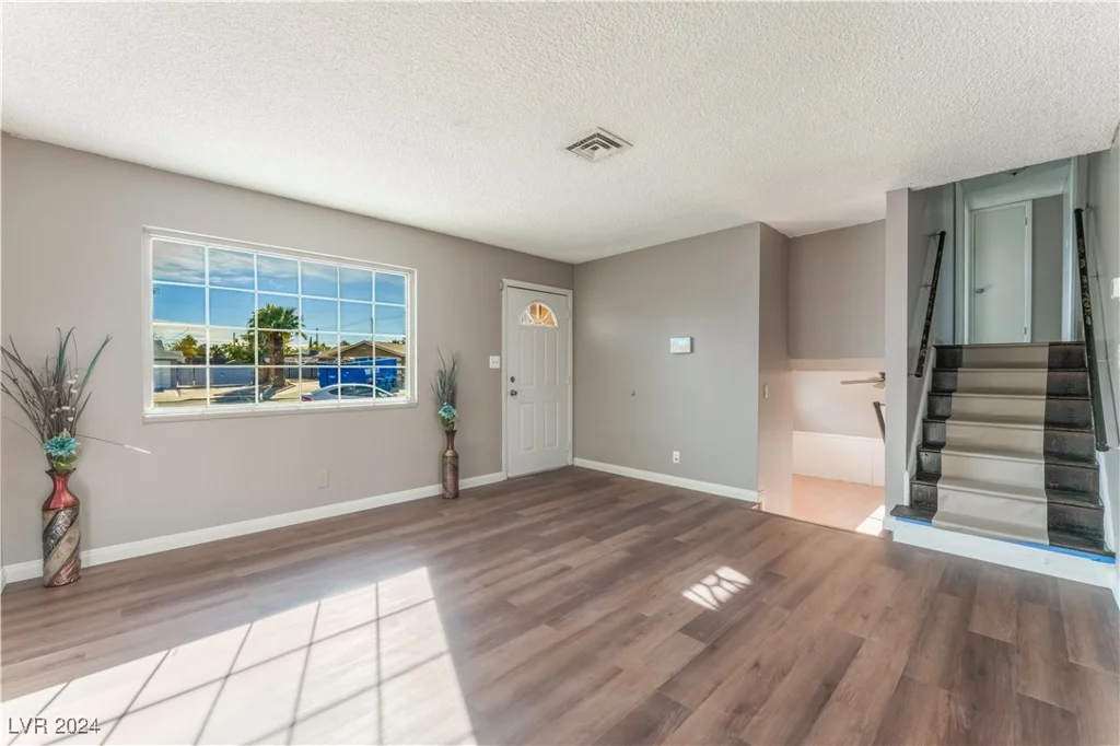 6120 Edgewood, Las Vegas, NV 89107