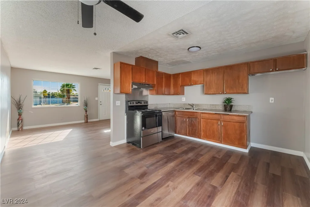 6120 Edgewood, Las Vegas, NV 89107