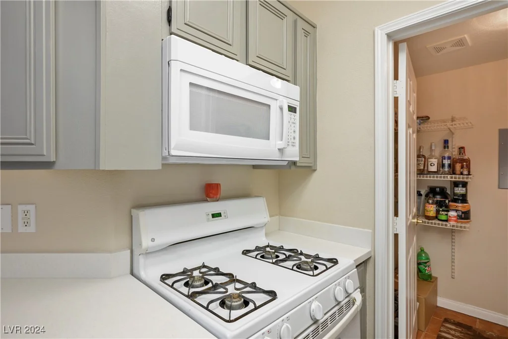 7107 Durango, Las Vegas, NV 89113