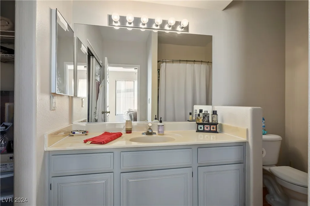 7107 Durango, Las Vegas, NV 89113