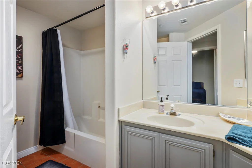 7107 Durango, Las Vegas, NV 89113