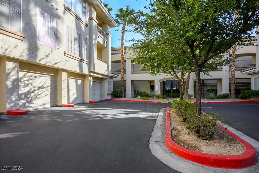 7107 Durango, Las Vegas, NV 89113