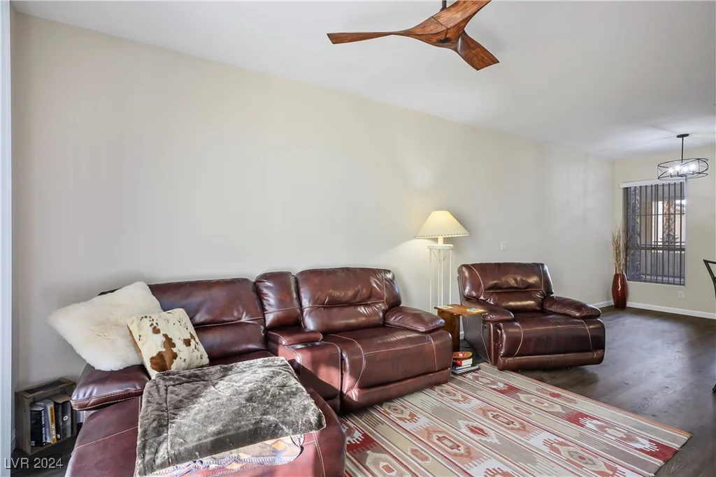 7107 Durango, Las Vegas, NV 89113