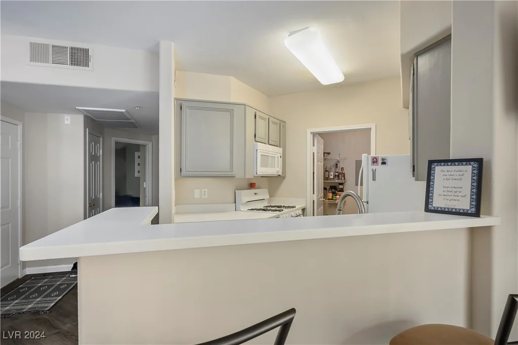 7107 Durango, Las Vegas, NV 89113