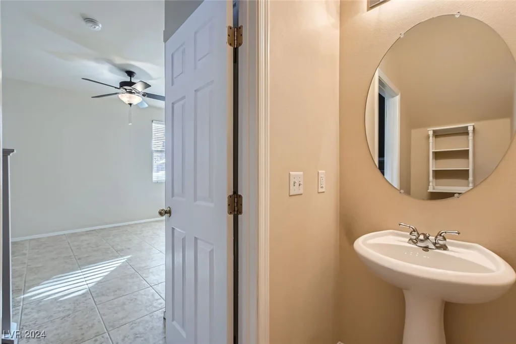 2731 Heathrow, Las Vegas, NV 89135
