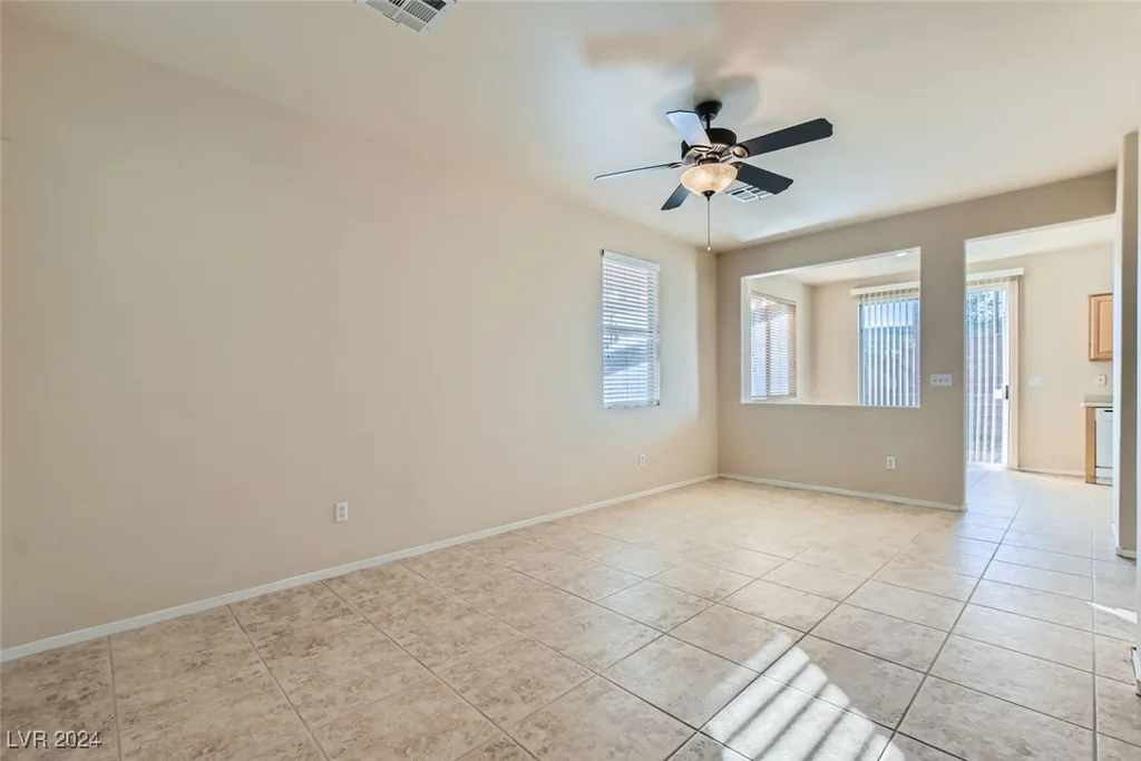 2731 Heathrow, Las Vegas, NV 89135
