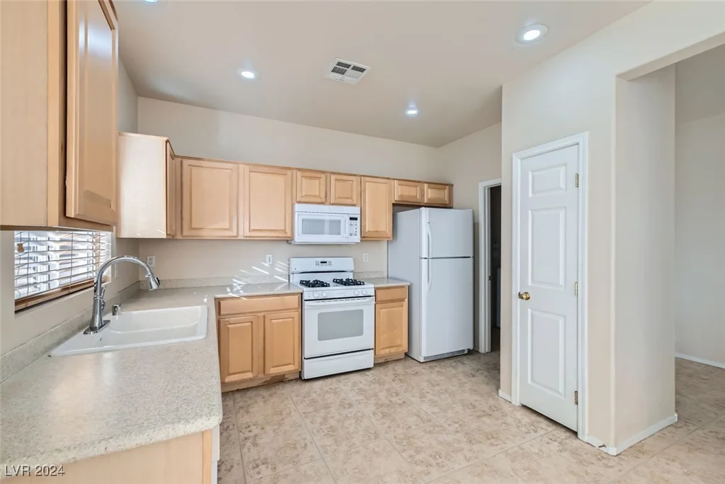2731 Heathrow, Las Vegas, NV 89135