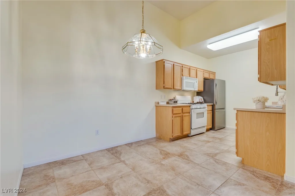 700 Carnegie, Henderson, NV 89052