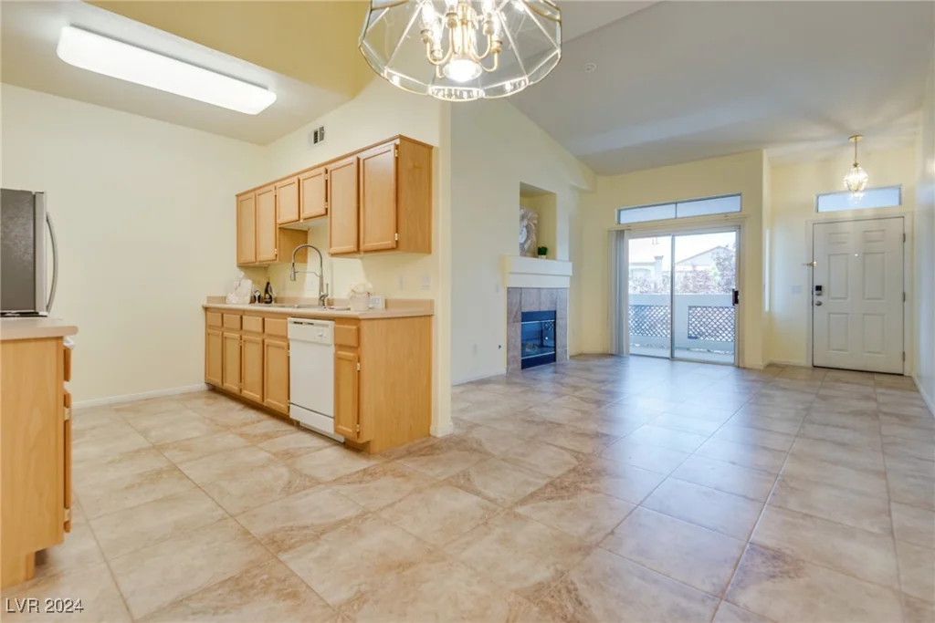 700 Carnegie, Henderson, NV 89052