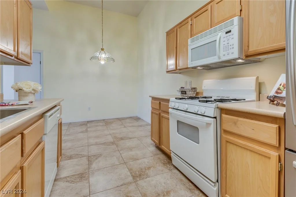 700 Carnegie, Henderson, NV 89052
